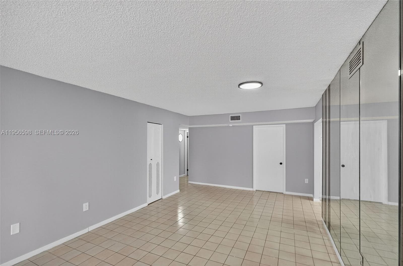 Ocean View Plaza · #501 in Miami Beach - Photo 6