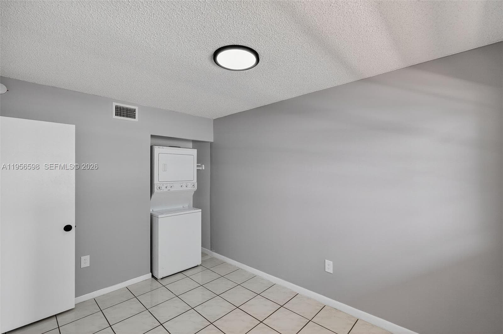 Ocean View Plaza · #501 in Miami Beach - Photo 12