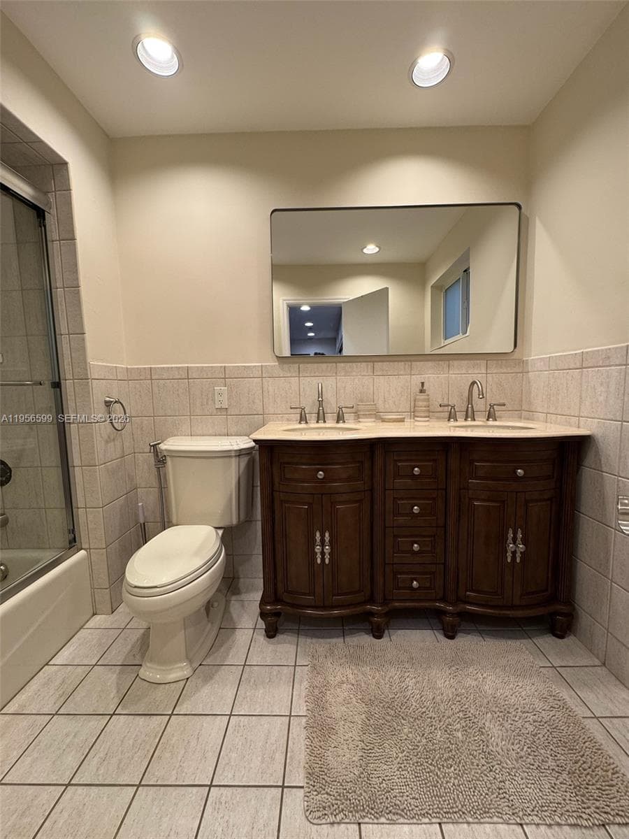 1110 Redbird Ave photo 17