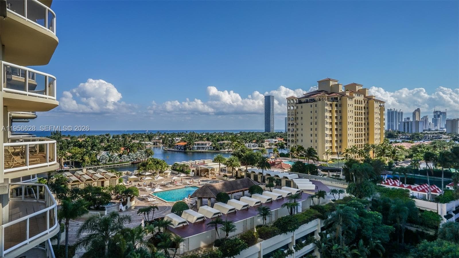 TERRACES NORTH TURNBERRY · #901 in Aventura - Photo 1