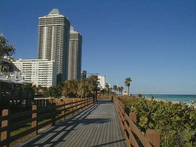 The Decoplage · #1112 in Miami Beach - Photo 40