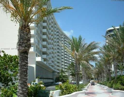 The Decoplage · #1112 in Miami Beach - Photo 35