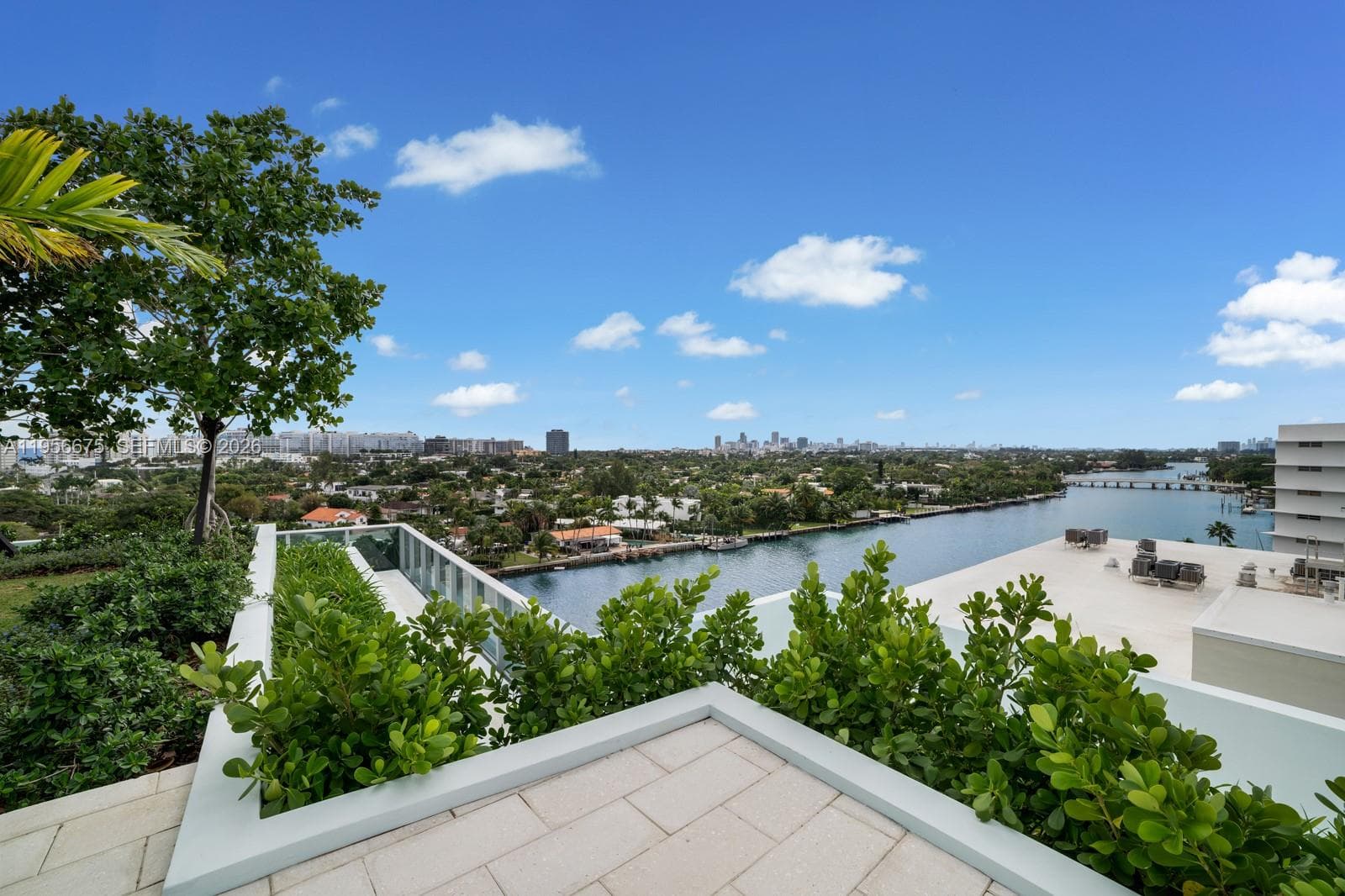 La Baia South · #412 in Bay Harbor Islands - Photo 27