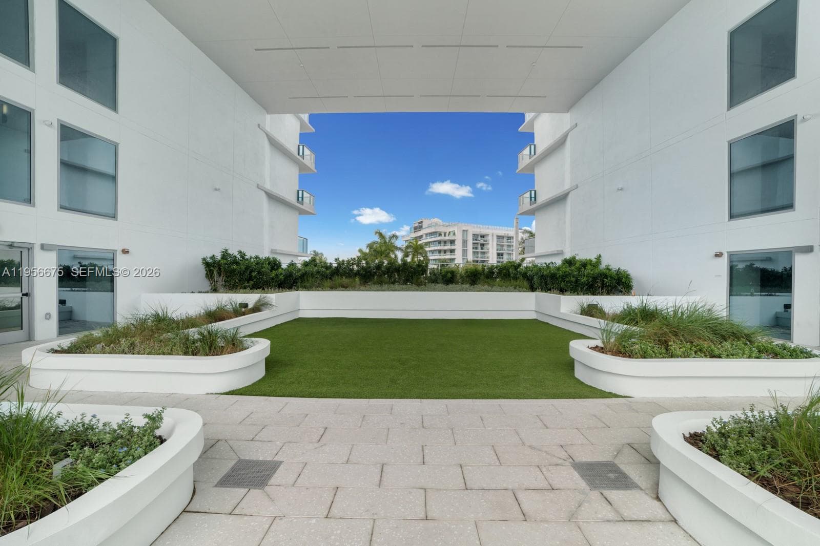 La Baia South · #412 in Bay Harbor Islands - Photo 29