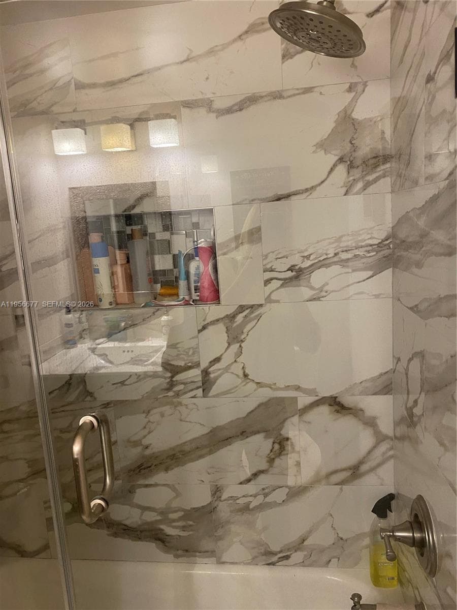 LESLIE condo · #225 in Hallandale Beach - Photo 10