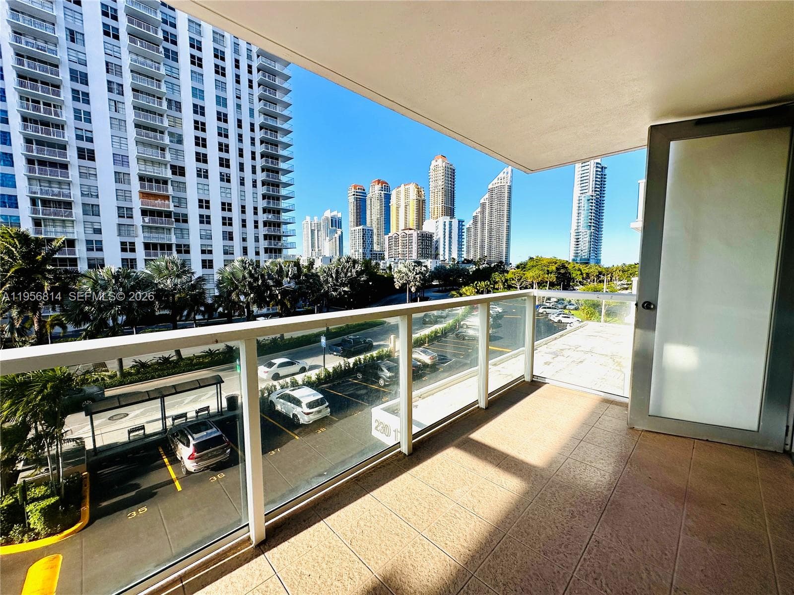 WINSTON TOWER 300 CONDO · #410 in Sunny Isles Beach - Photo 28