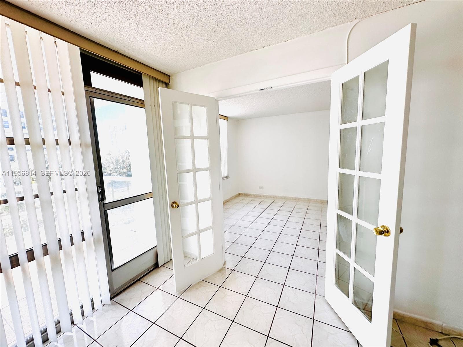 WINSTON TOWER 300 CONDO · #410 in Sunny Isles Beach - Photo 15