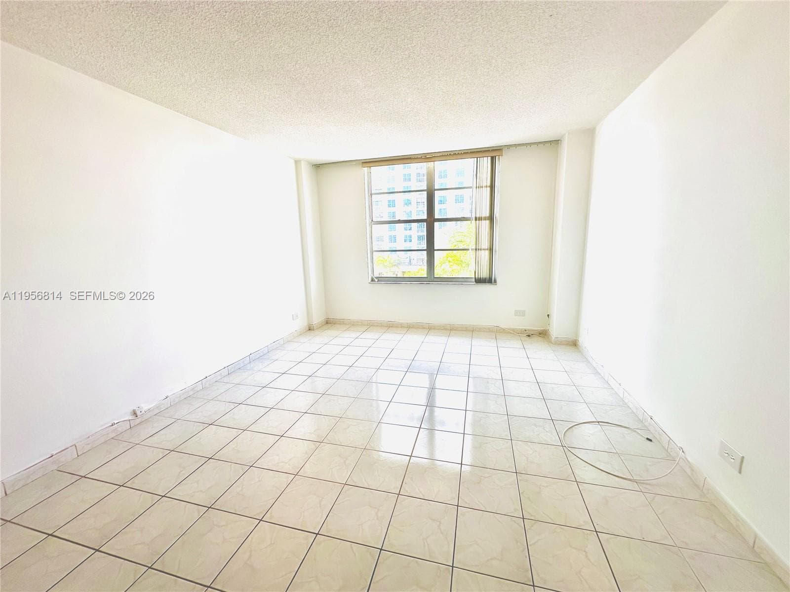 WINSTON TOWER 300 CONDO · #410 in Sunny Isles Beach - Photo 21