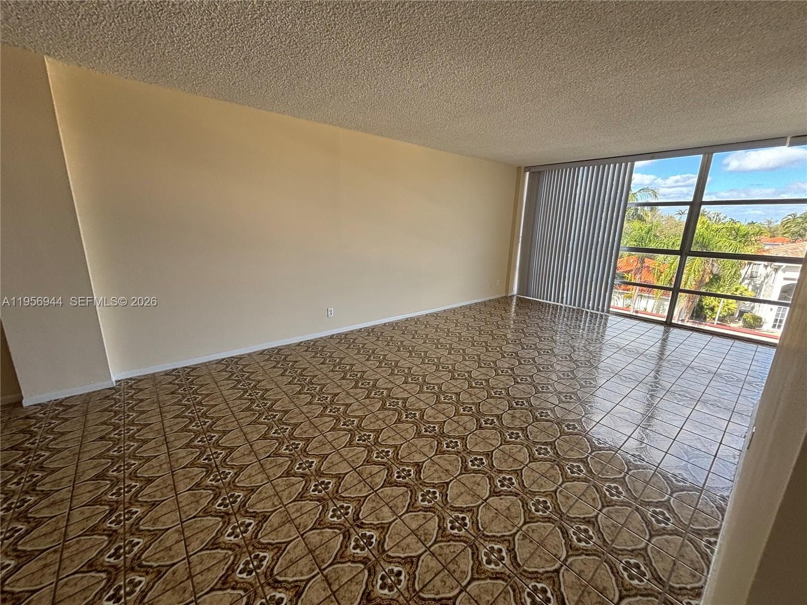 DESOTO PARK NORTH CONDO · #409 in Hallandale Beach - Photo 6