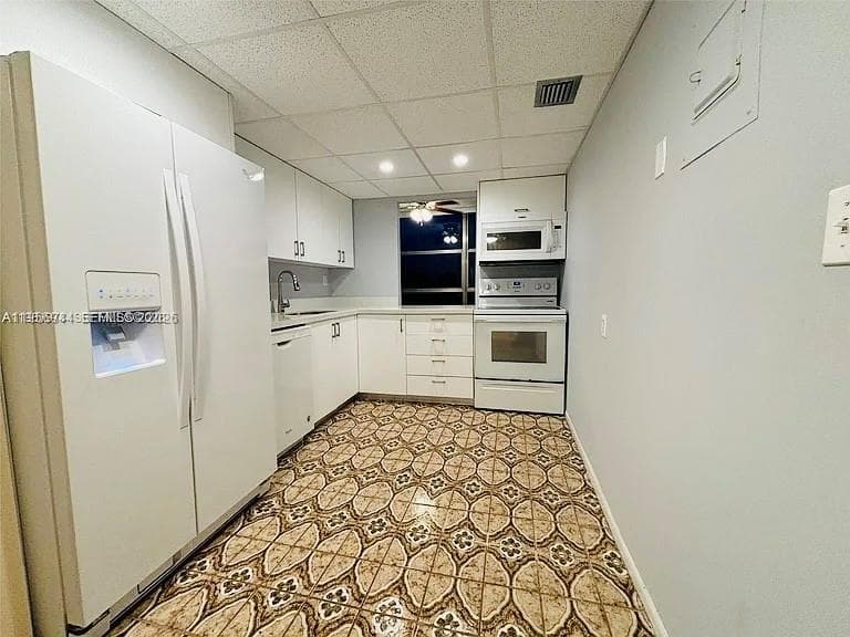 DESOTO PARK NORTH CONDO · #409 in Hallandale Beach - Photo 5