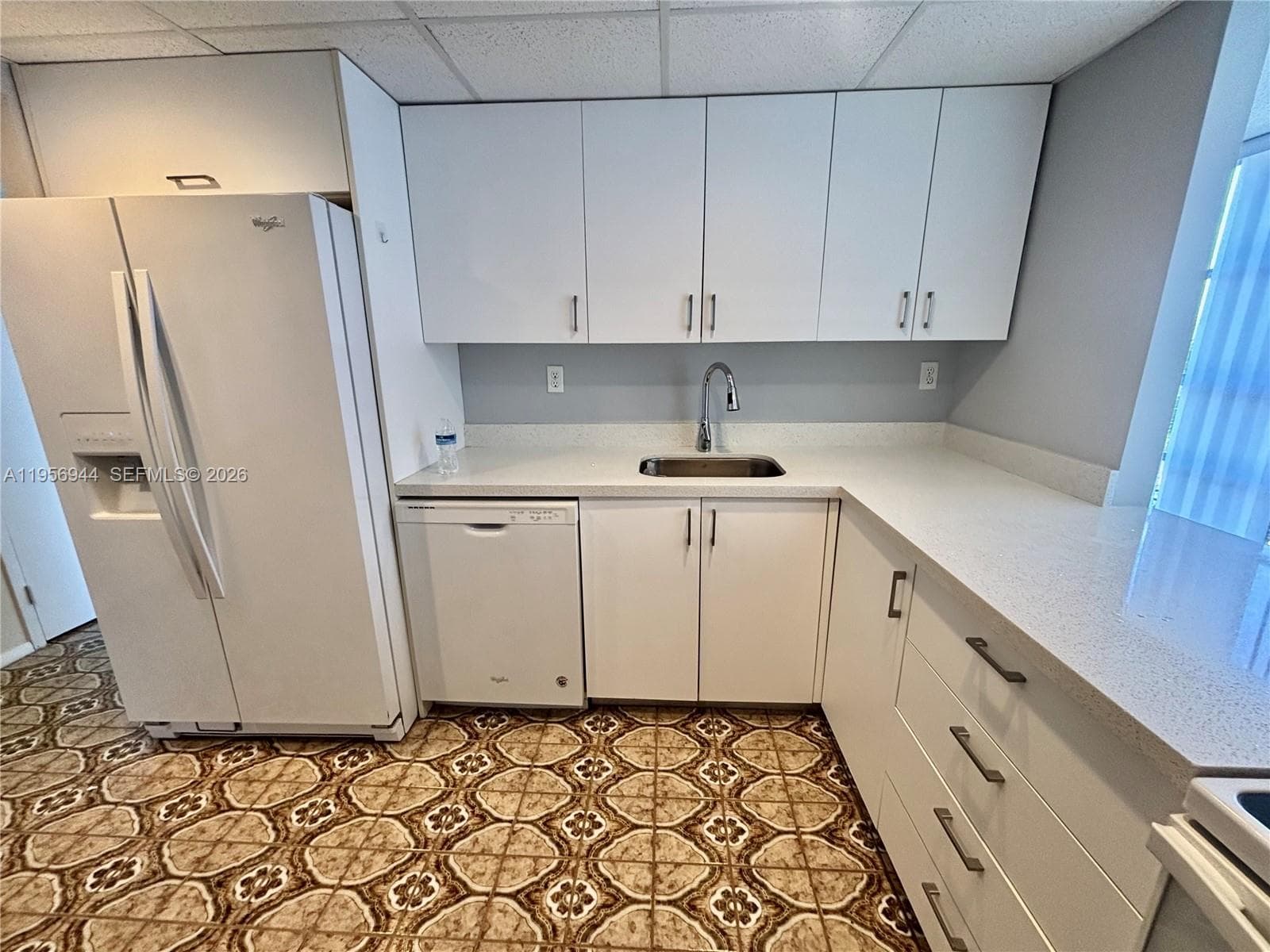 DESOTO PARK NORTH CONDO · #409 in Hallandale Beach - Photo 4