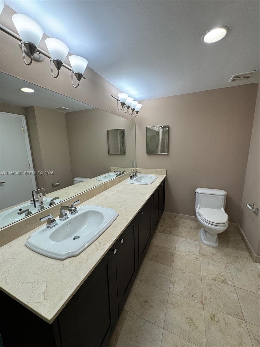 ONE VILLAGE PLACE CONDO · #505 in Coral Gables - Photo 10