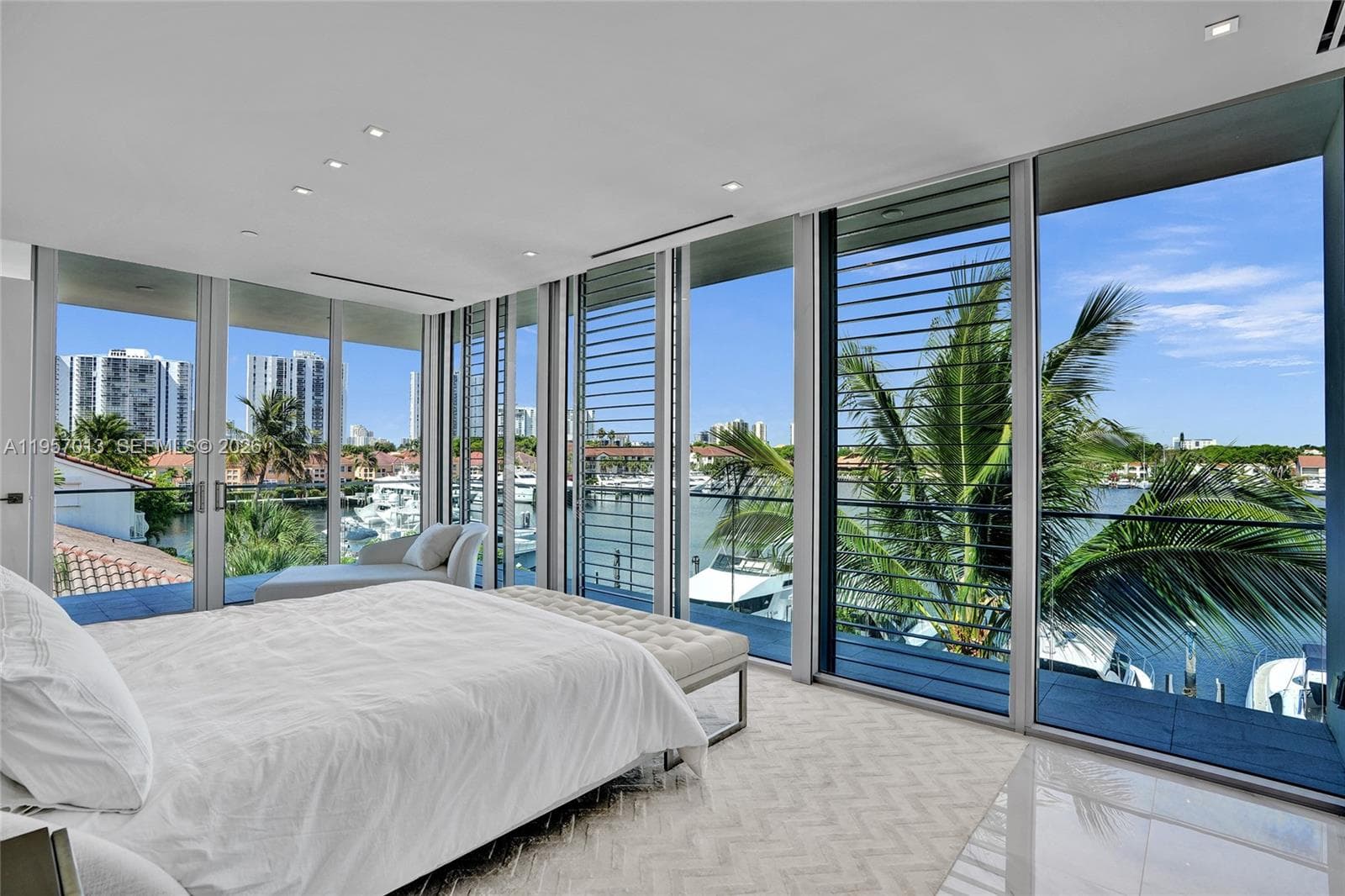 3750 Yacht Club Dr #TH1 photo 29