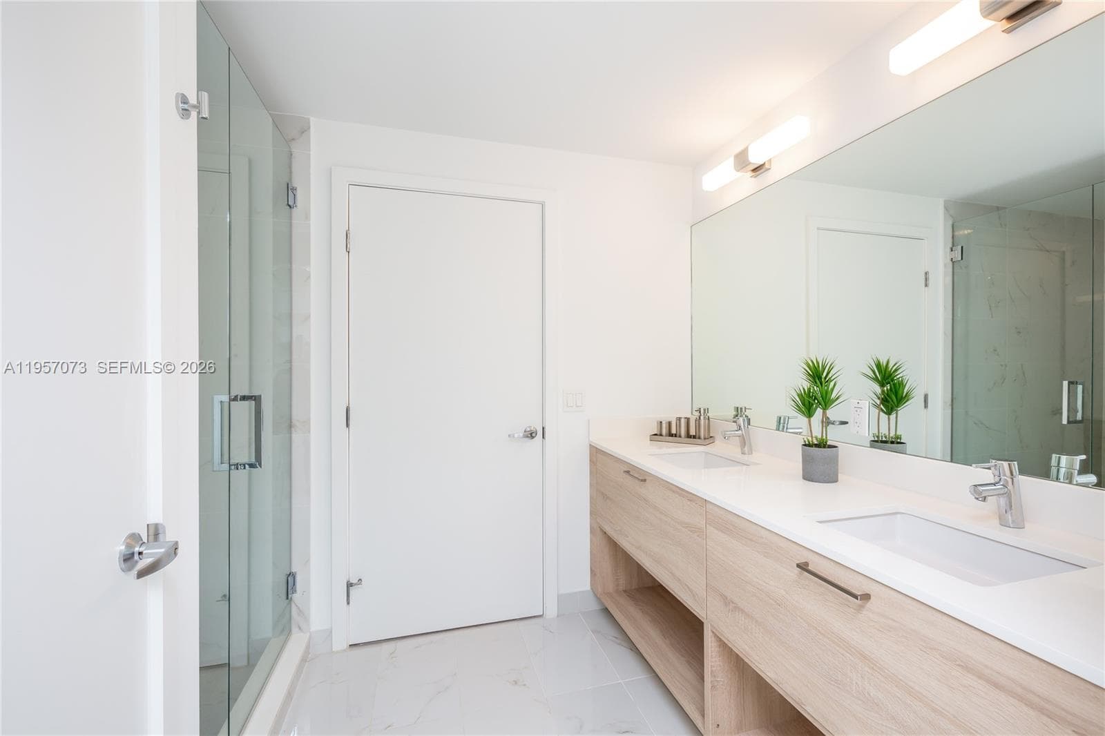 THE HARBOUR NORTH CONDO · #1007 in North Miami Beach - Photo 16
