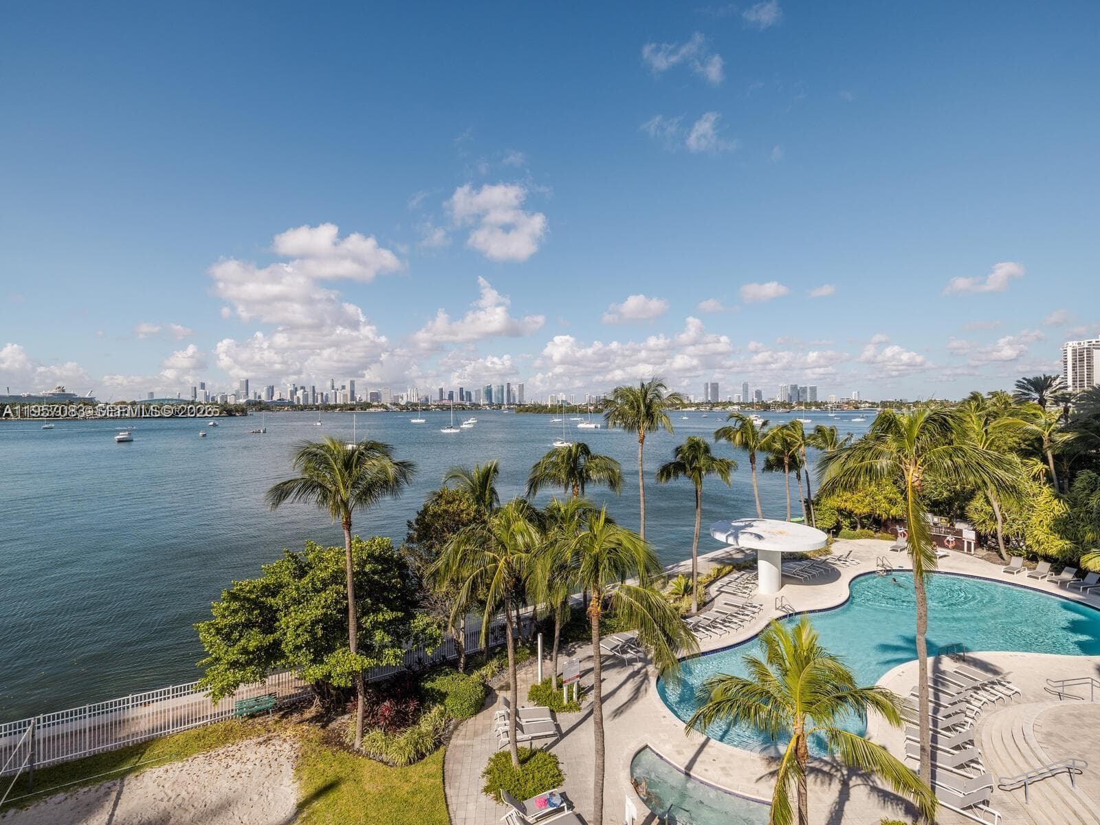 THE WAVERLY AT SOUTH BEAC · #1511 in Miami Beach - Photo 18