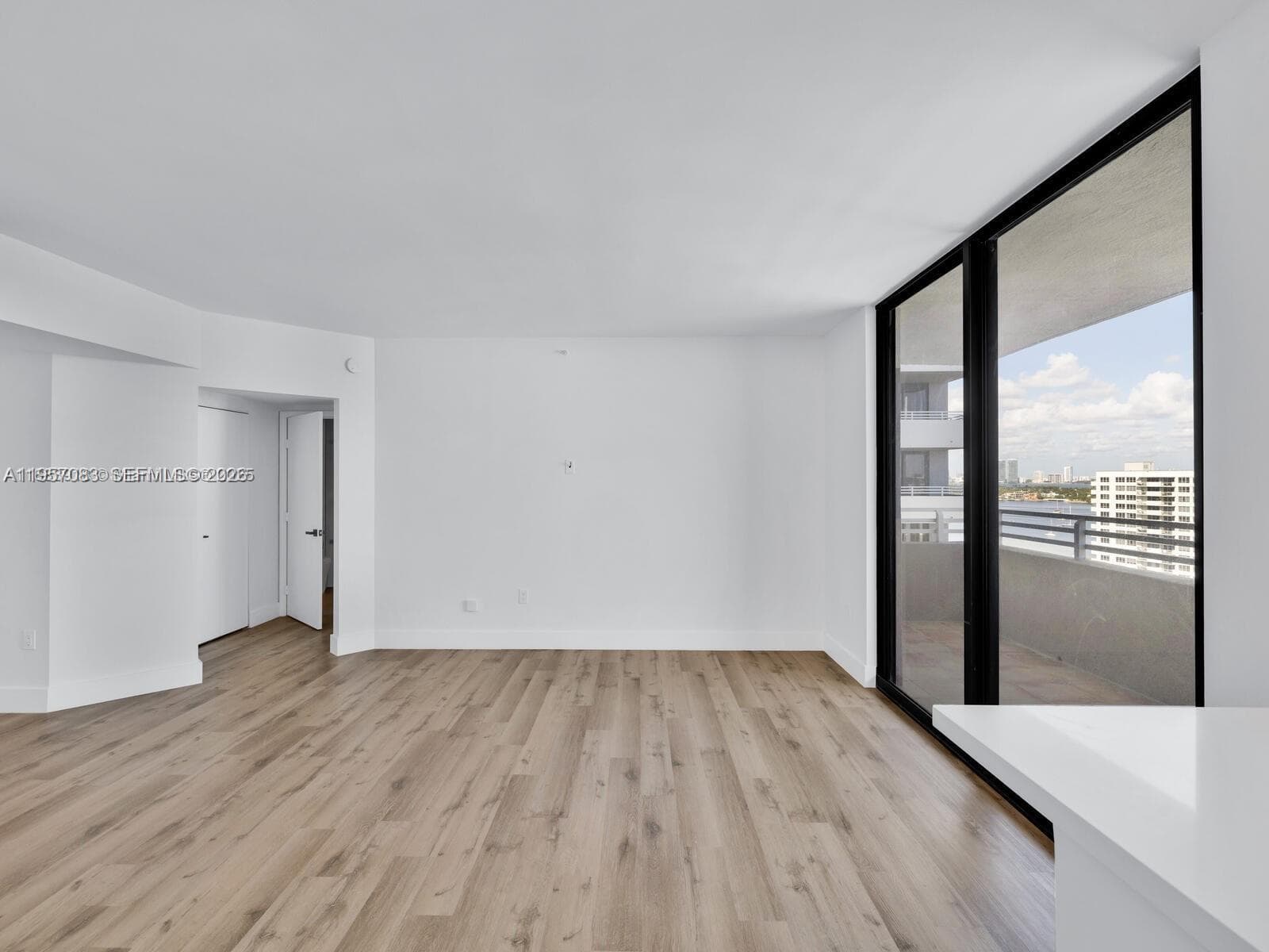 THE WAVERLY AT SOUTH BEAC · #1511 in Miami Beach - Photo 8