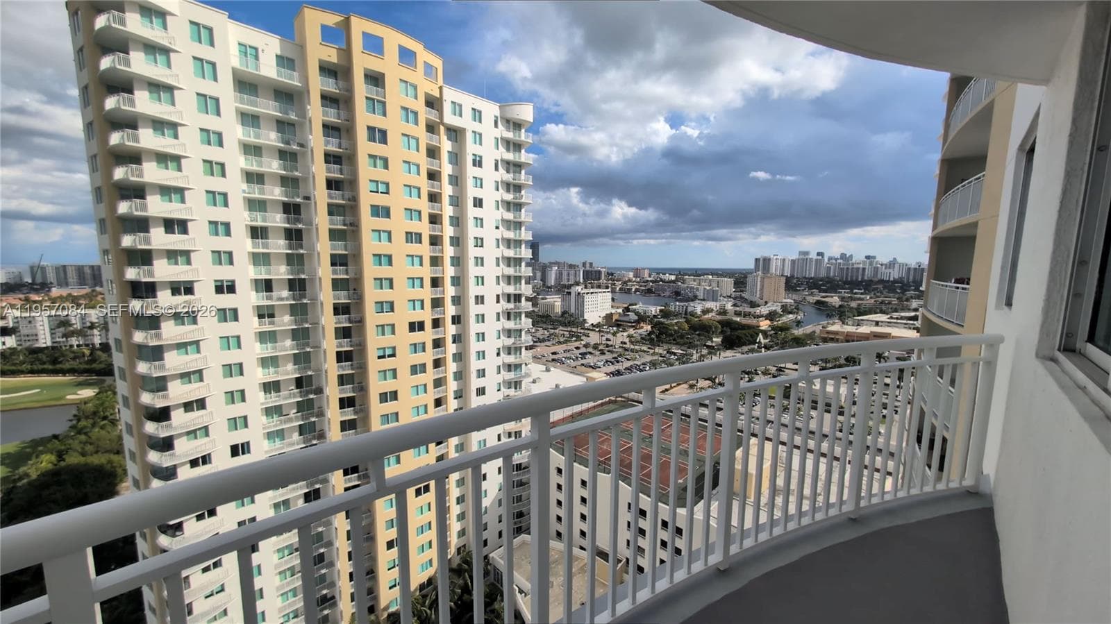 DUO CONDOMINIUM WEST · #1903W in Hallandale Beach - Photo 32