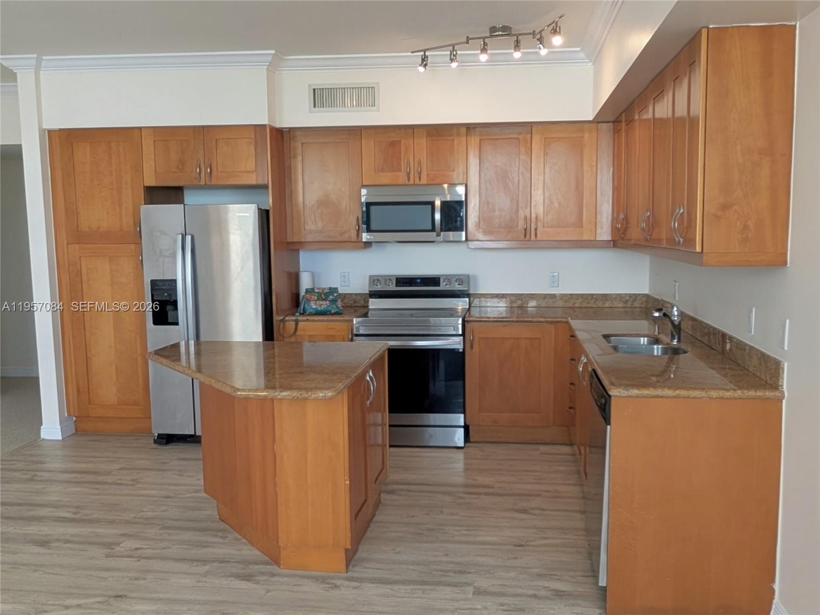 DUO CONDOMINIUM WEST · #1903W in Hallandale Beach - Photo 29