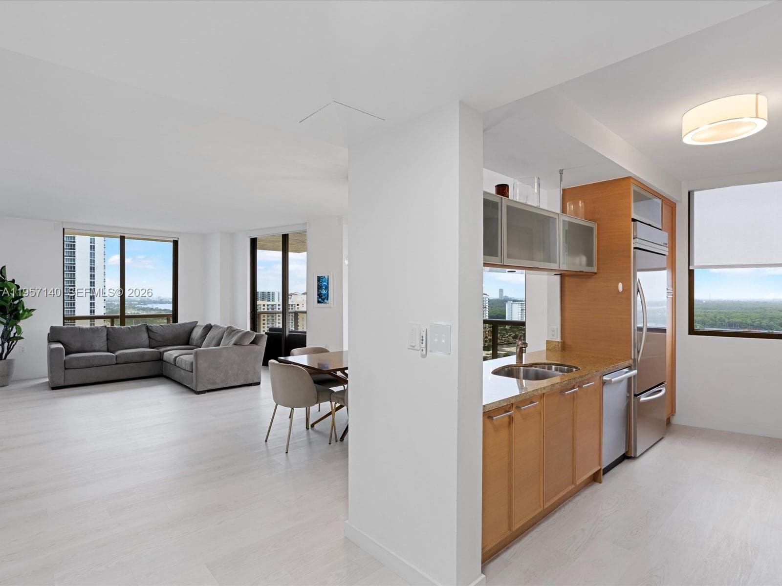 SAYAN CONDO · #1804 in Sunny Isles Beach - Photo 3