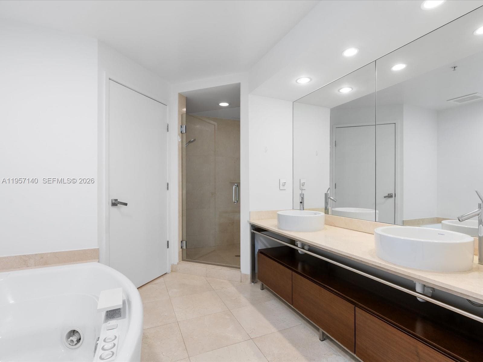 SAYAN CONDO · #1804 in Sunny Isles Beach - Photo 25