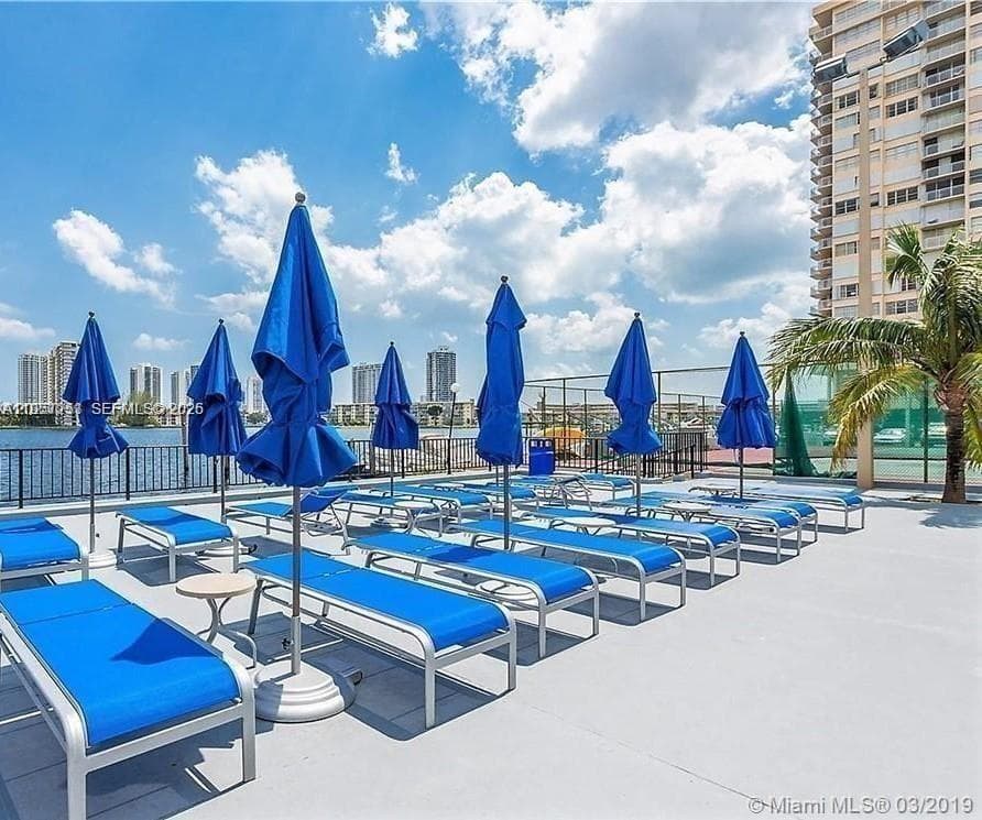 COMMODORE PLAZA · #1801 in Aventura - Photo 46