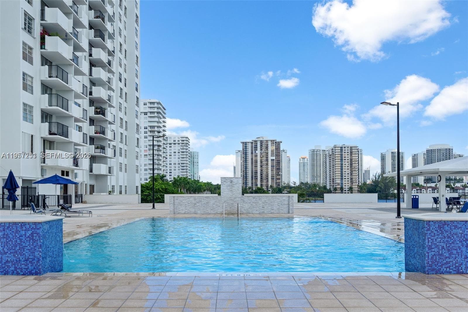 COMMODORE PLAZA · #1801 in Aventura - Photo 43