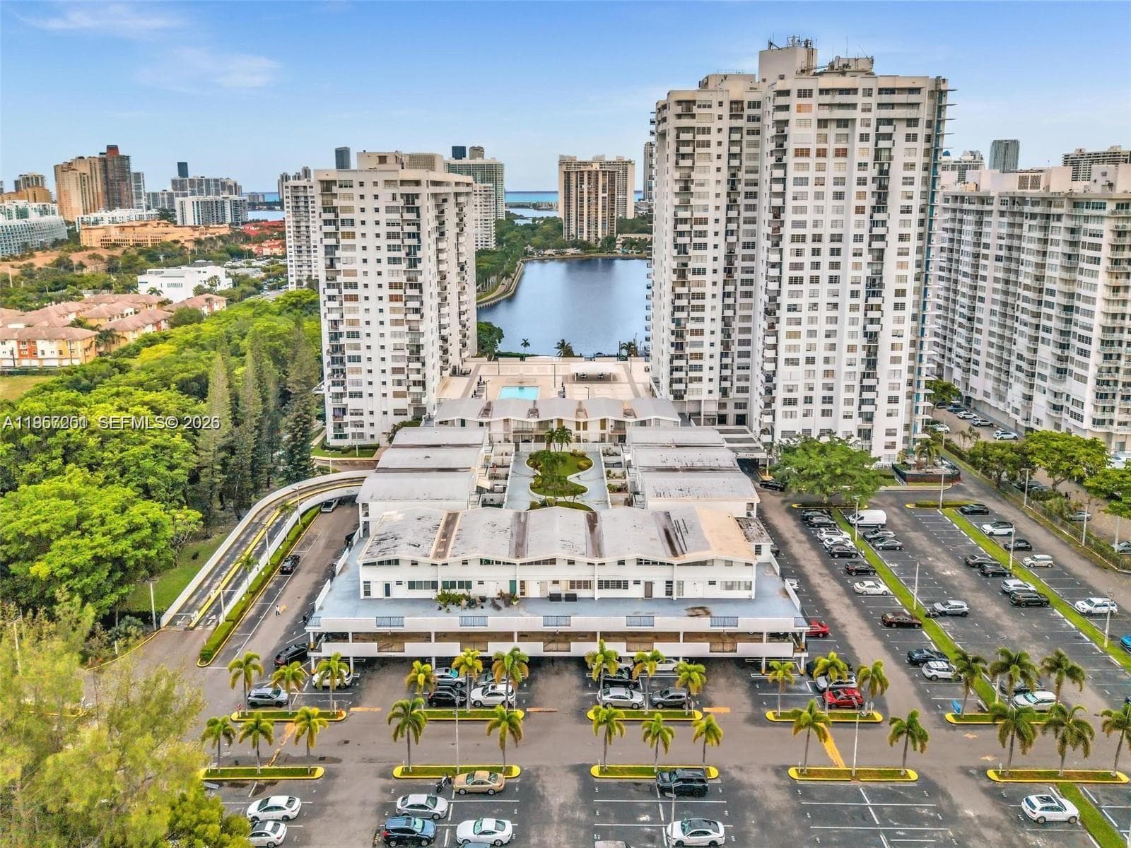 COMMODORE PLAZA · #1801 in Aventura - Photo 58