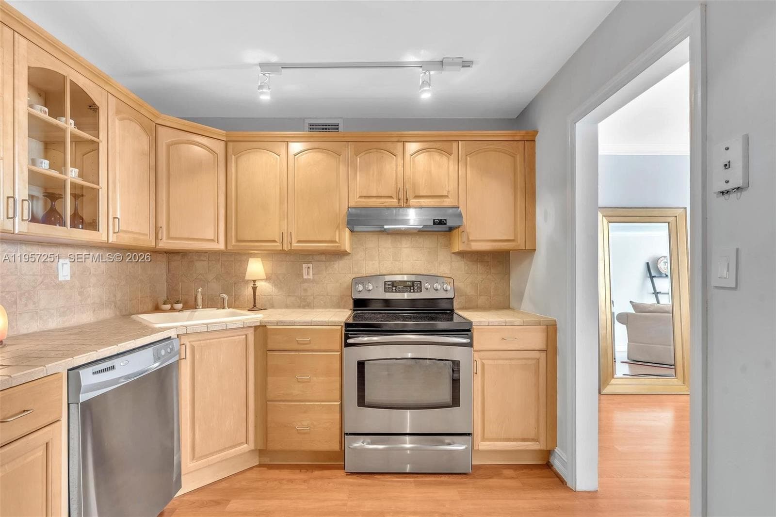 COMMODORE PLAZA · #1801 in Aventura - Photo 15