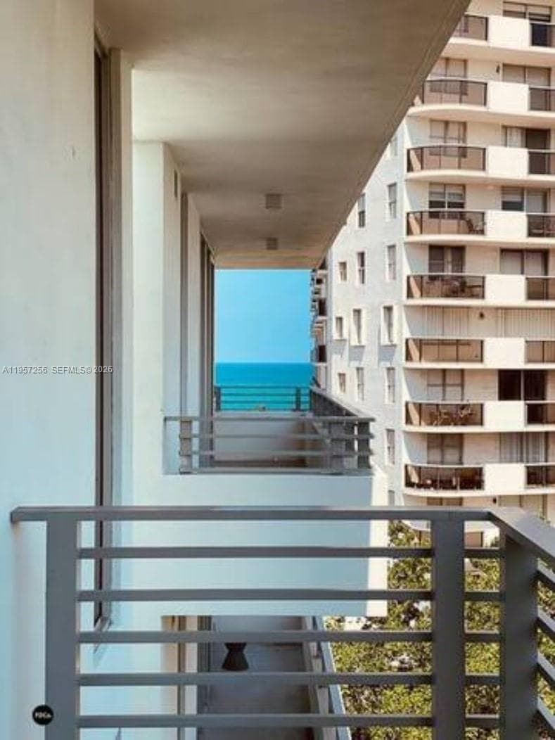 6080 Collins Condo · #PH09 in Miami Beach - Photo 10