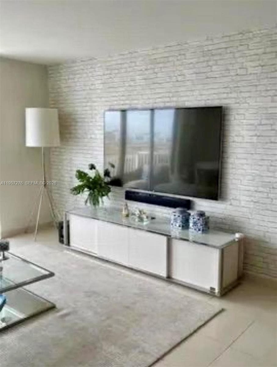 ADMIRALS PORT CONDO WEST · #1208W in Aventura - Photo 2
