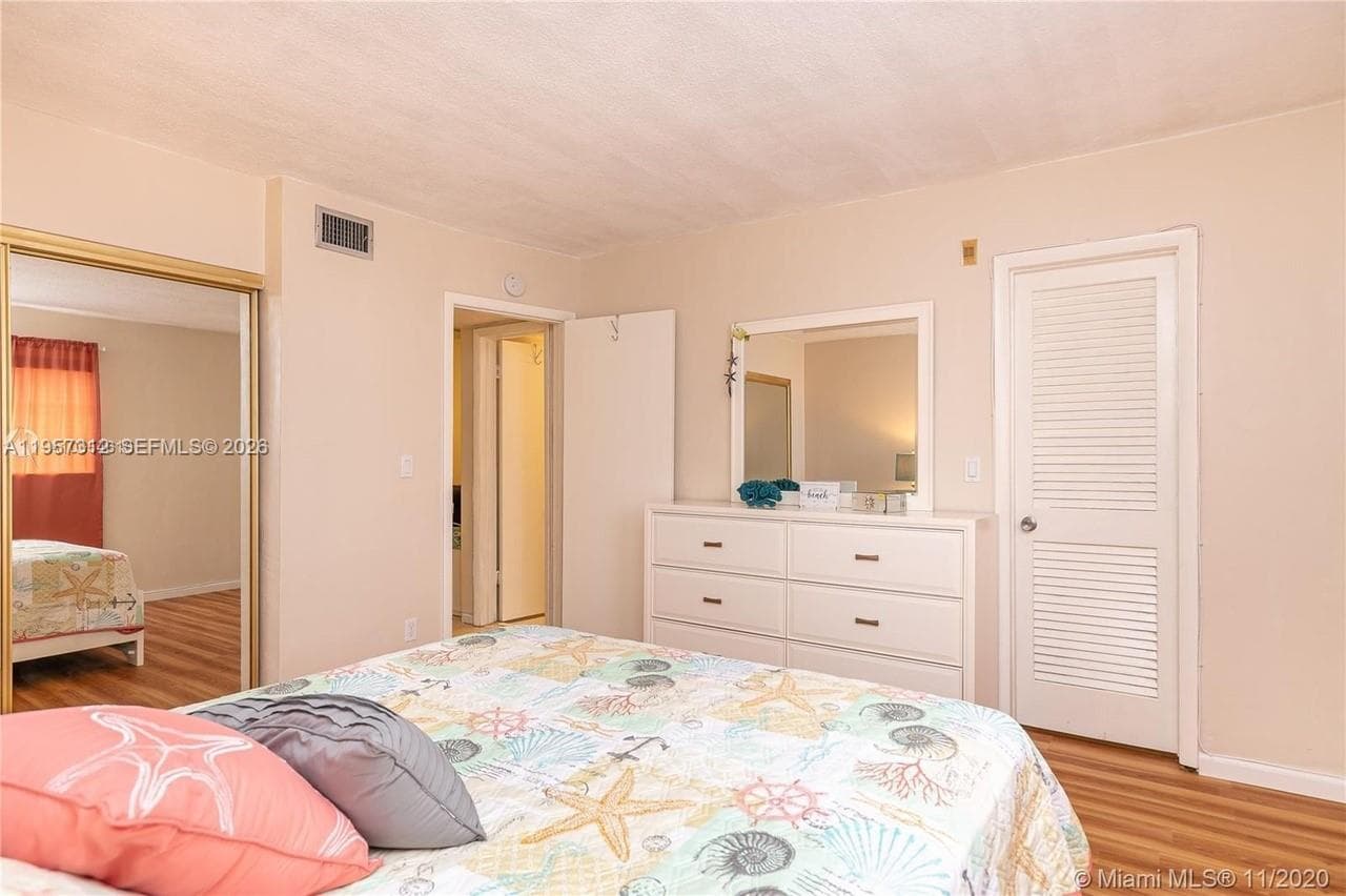 PARADISE VILLAS CONDO · #107-B in Hallandale Beach - Photo 10