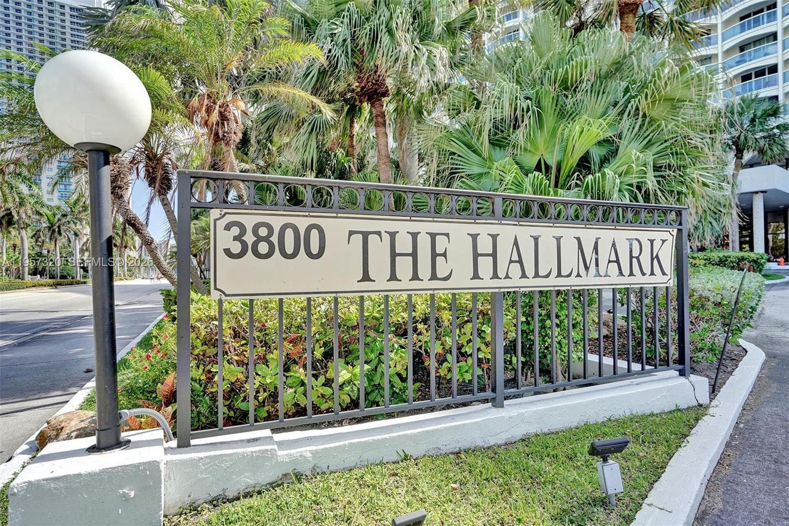HALLMARK OF HOLLYWOOD · #409 in Hollywood - Photo 19