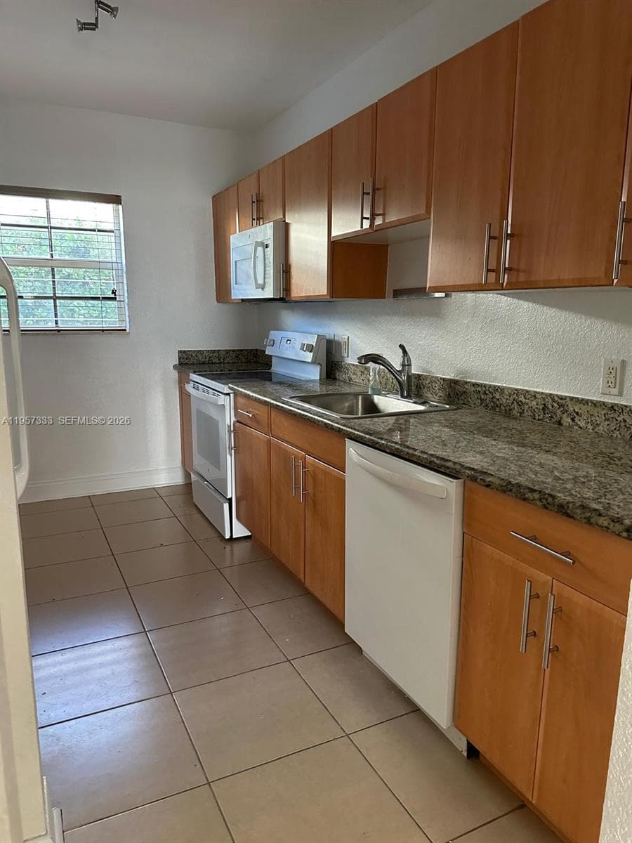 NORTHERN STAR CONDO · #1A in Bay Harbor Islands - Photo 5