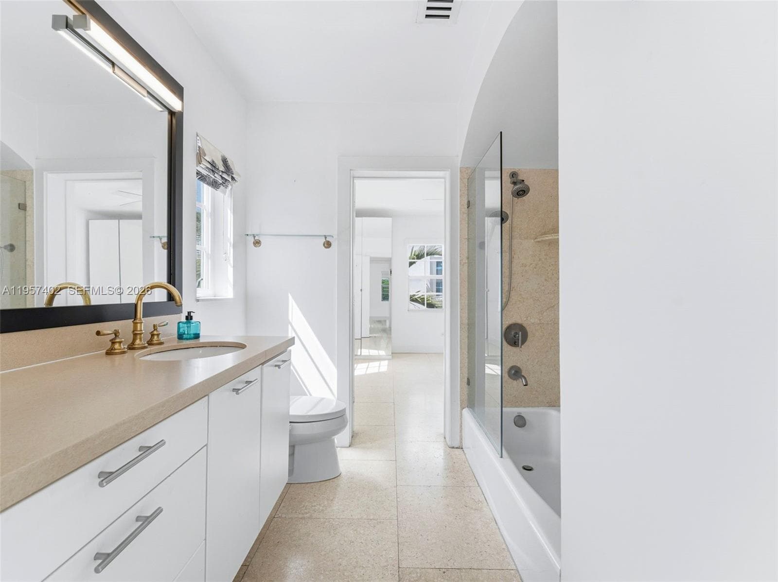 THE SABINE CONDO · #2 in Miami Beach - Photo 17