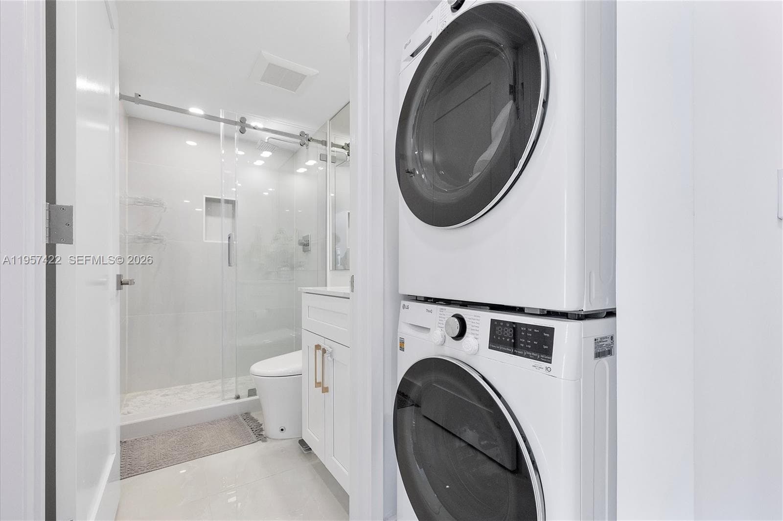 WATERVIEW · #1747 in Aventura - Photo 27