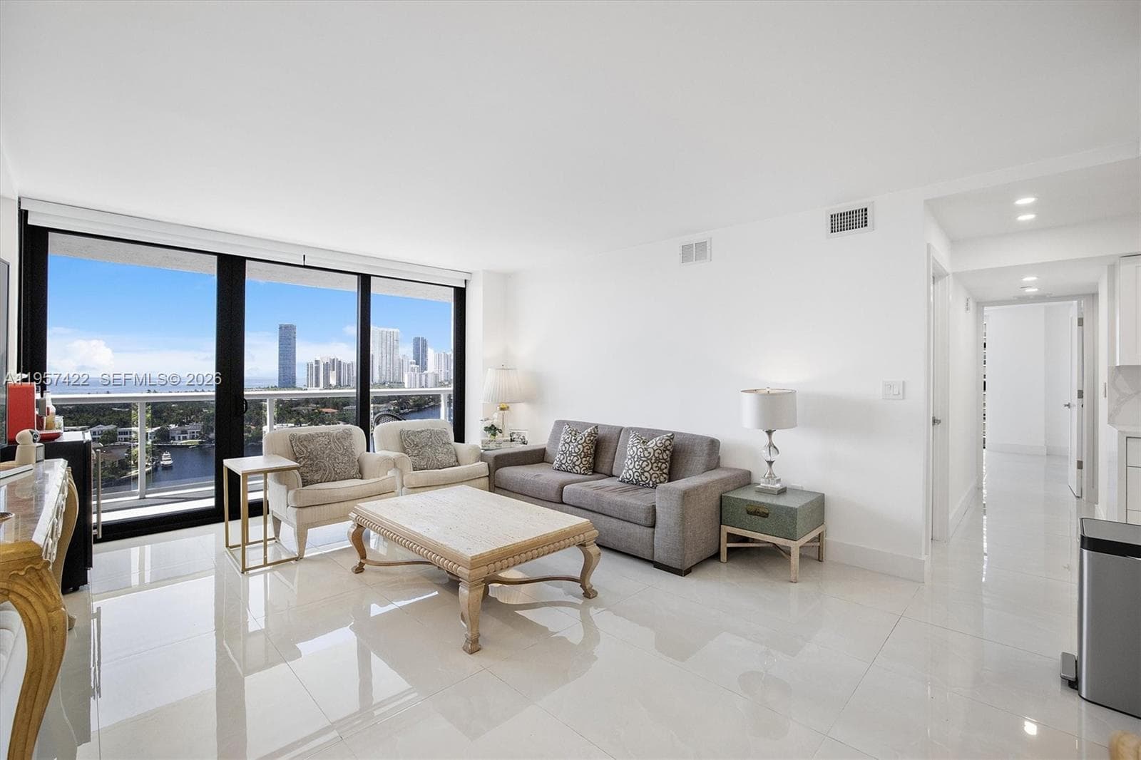 WATERVIEW · #1747 in Aventura - Photo 7