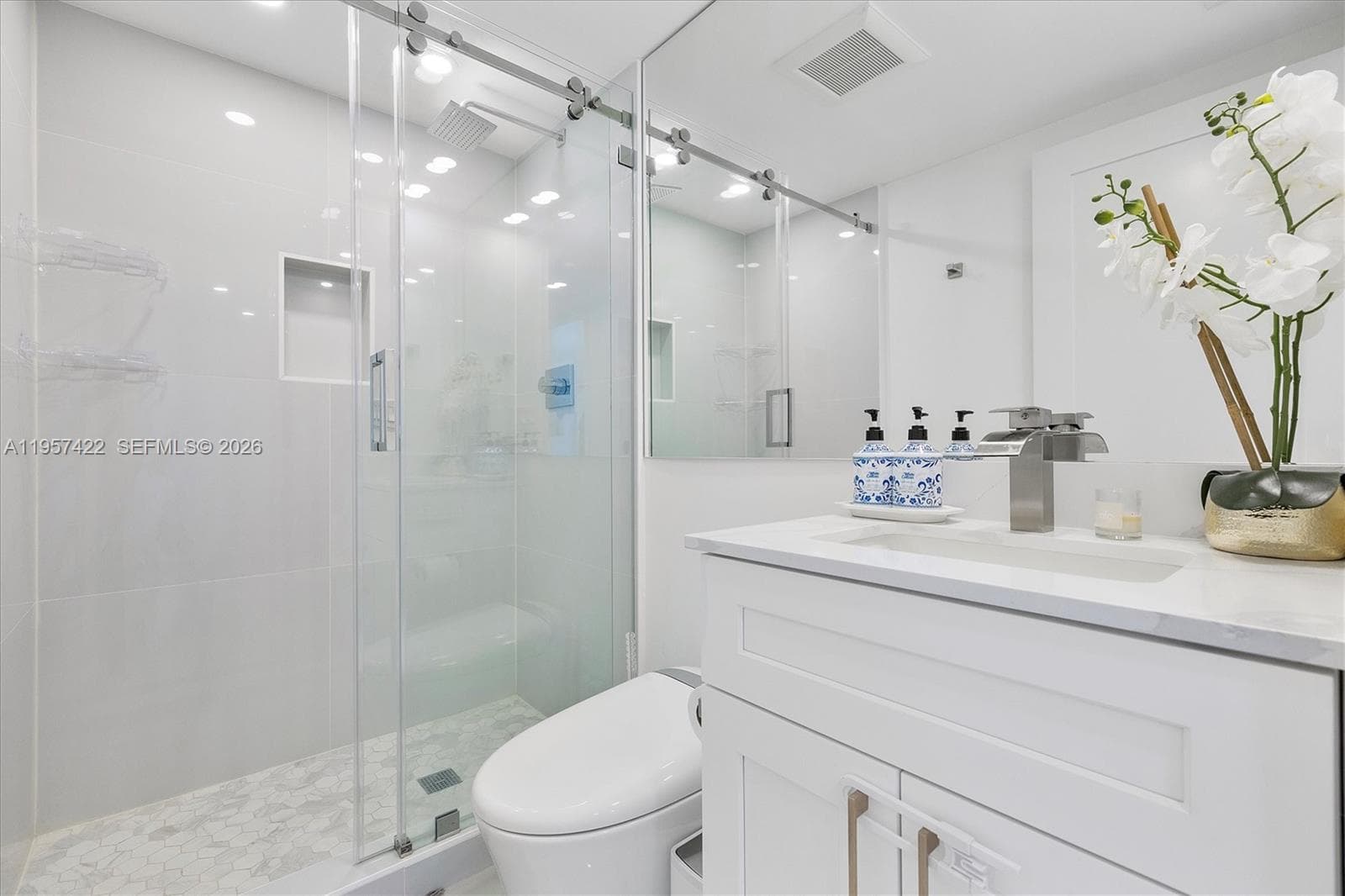 WATERVIEW · #1747 in Aventura - Photo 28