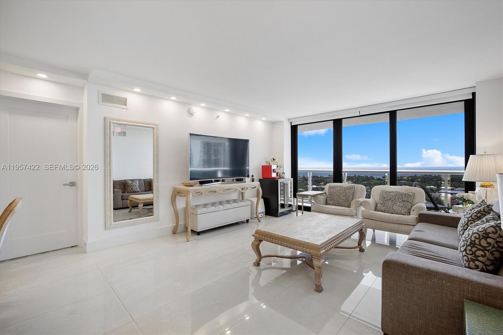 WATERVIEW · #1747 in Aventura - Photo 5
