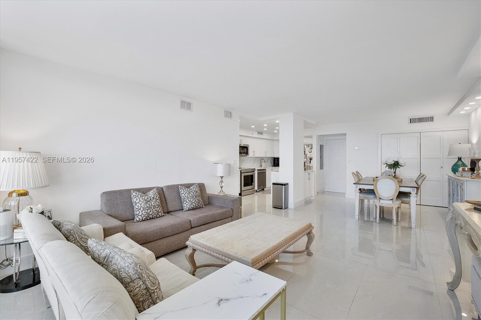 WATERVIEW · #1747 in Aventura - Photo 9