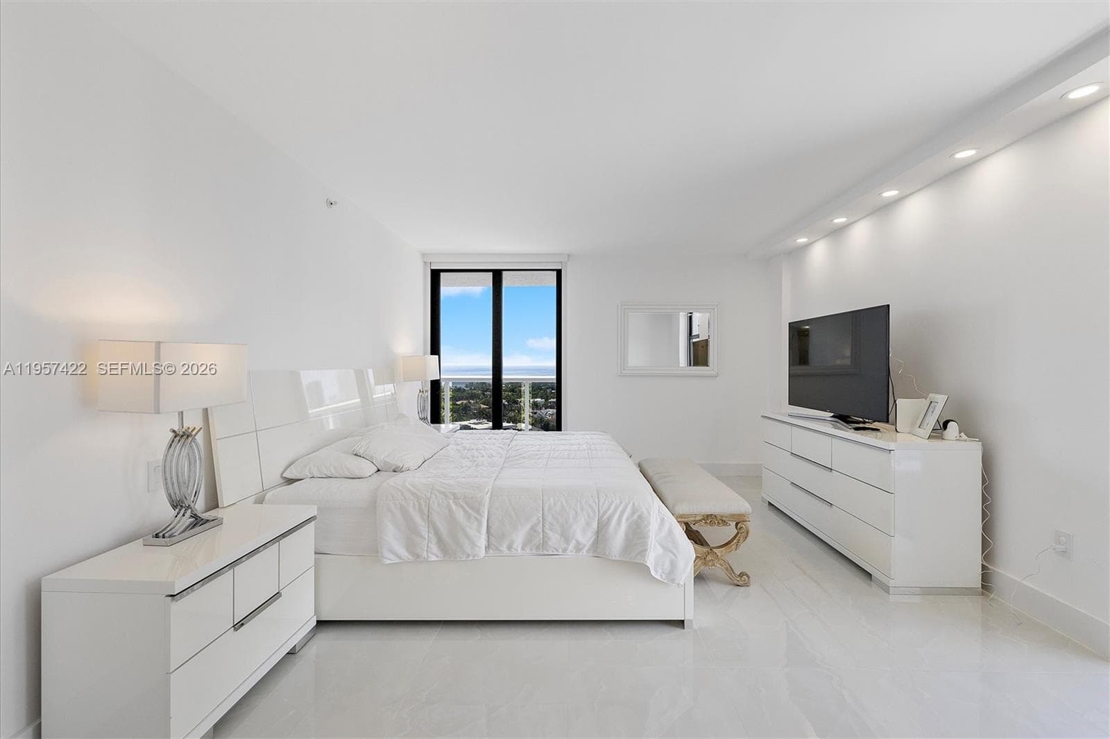 WATERVIEW · #1747 in Aventura - Photo 21