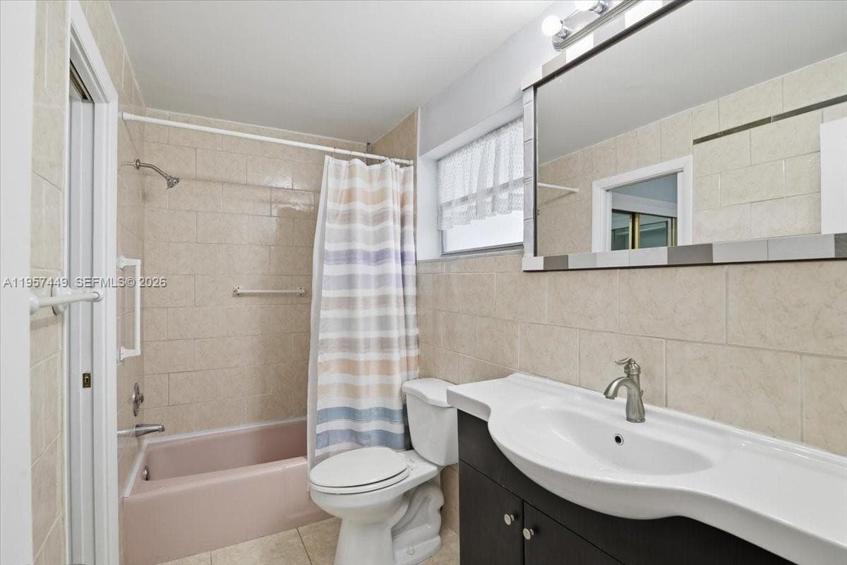 THIRD GULFSTREAM GARDEN · #501G in Hallandale Beach - Photo 23