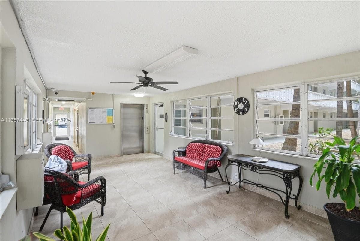 THIRD GULFSTREAM GARDEN · #501G in Hallandale Beach - Photo 6