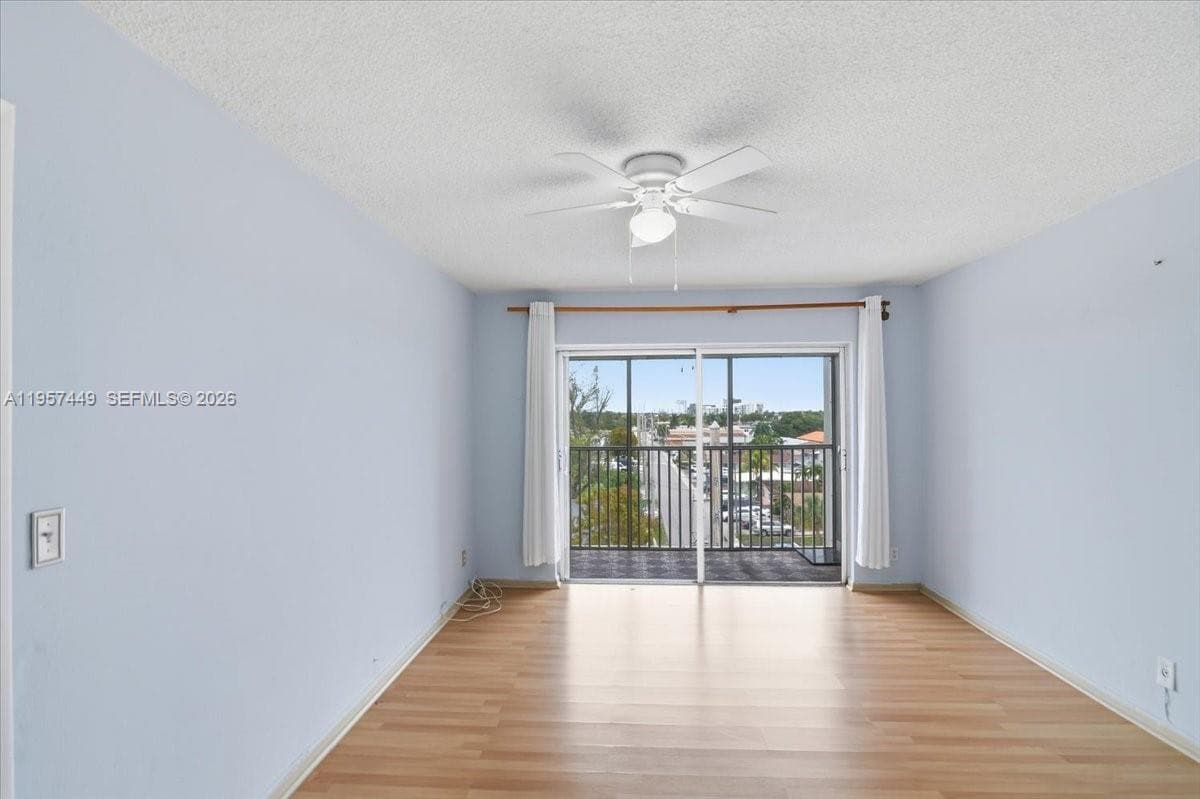 THIRD GULFSTREAM GARDEN · #501G in Hallandale Beach - Photo 14