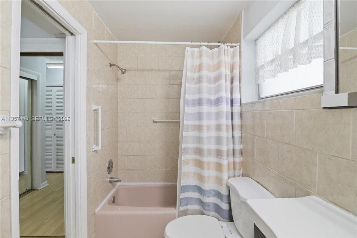 THIRD GULFSTREAM GARDEN · #501G in Hallandale Beach - Photo 15