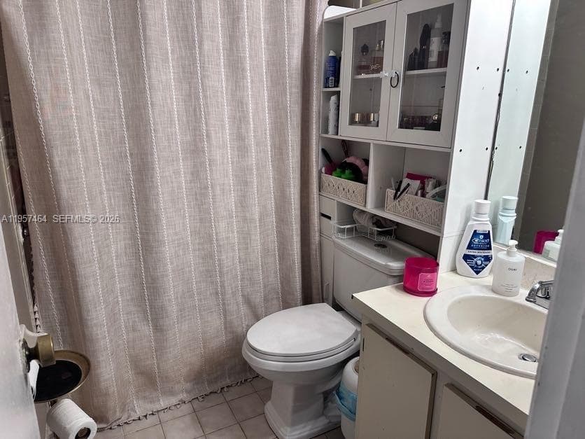Lago Grande · #23-12 in Hialeah - Photo 6