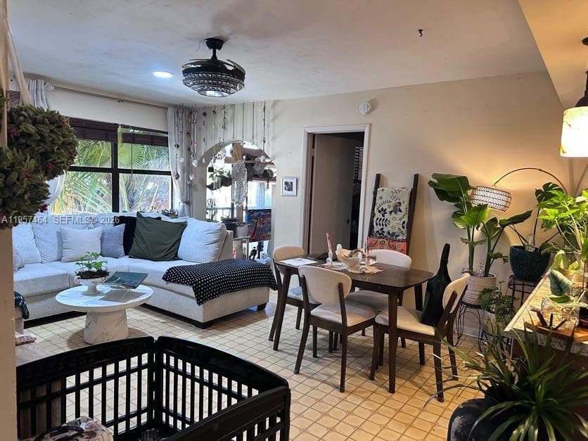 Lago Grande · #23-12 in Hialeah - Photo 11