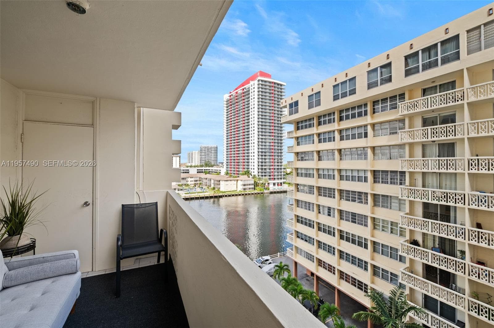 Plaza Tower North · #809 in Hallandale Beach - Photo 23