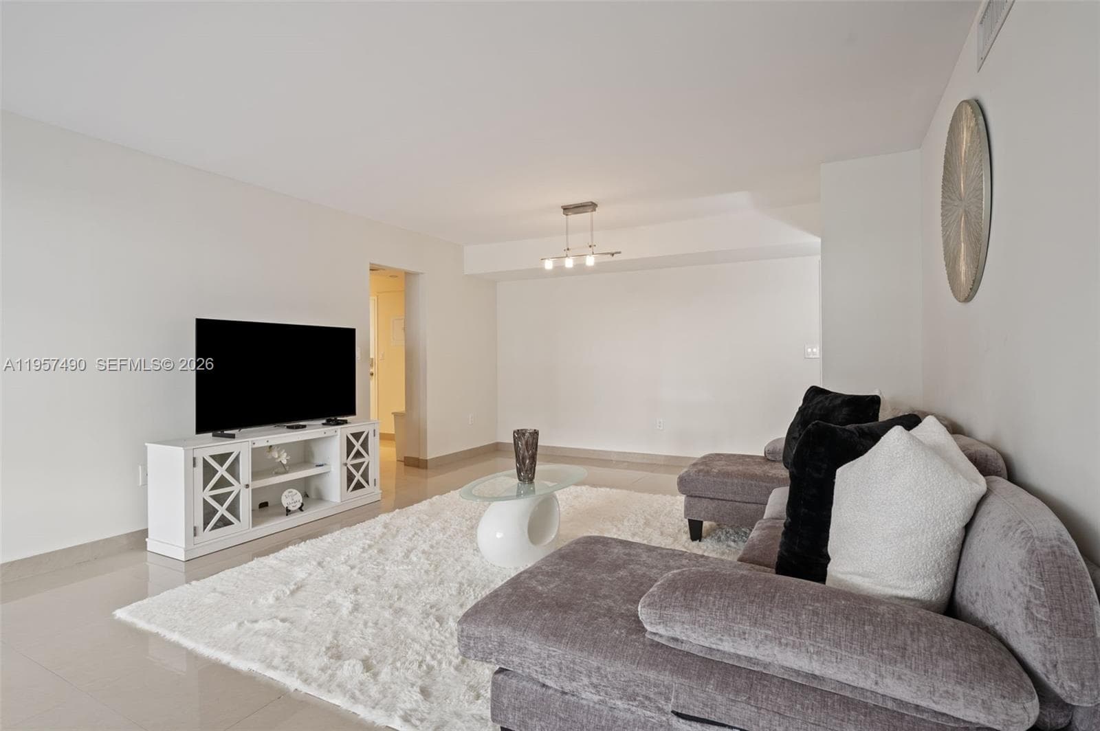 Plaza Tower North · #809 in Hallandale Beach - Photo 6