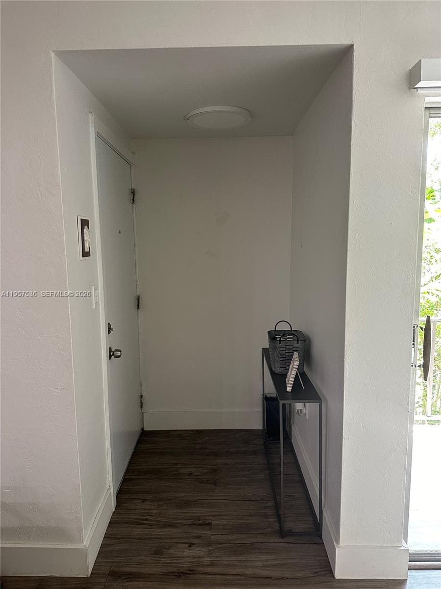 KINGSTON SQUARE CONDO · #E6 in Miami - Photo 7