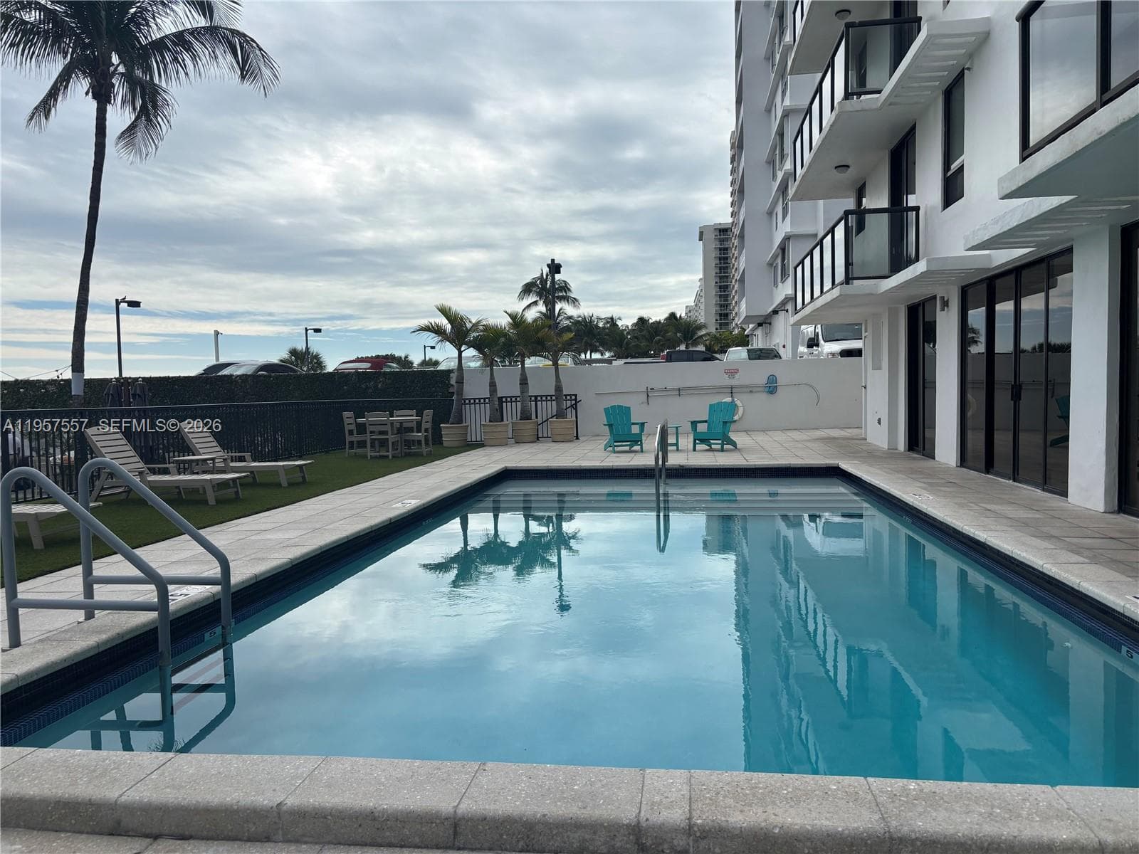 THE SURF CONDO · #106 in Miami Beach - Photo 12